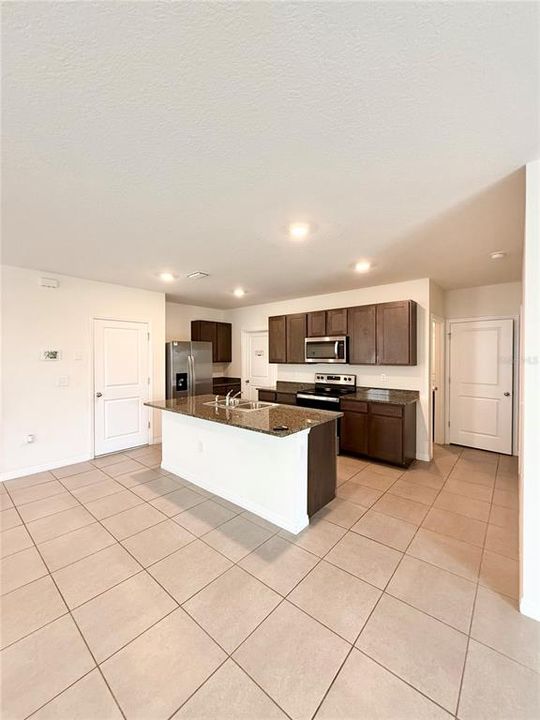 For Rent: $2,500 (5 beds, 3 baths, 2447 Square Feet)