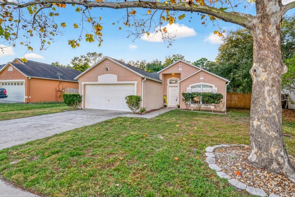 For Sale: $359,900 (3 beds, 2 baths, 1502 Square Feet)