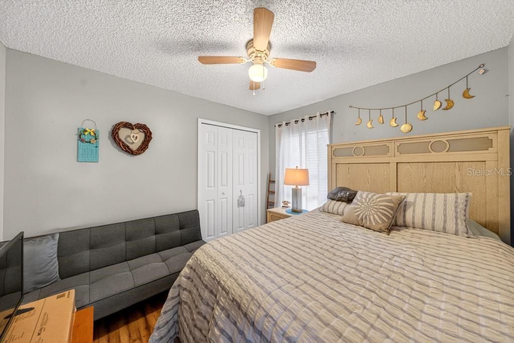 For Sale: $359,900 (3 beds, 2 baths, 1502 Square Feet)