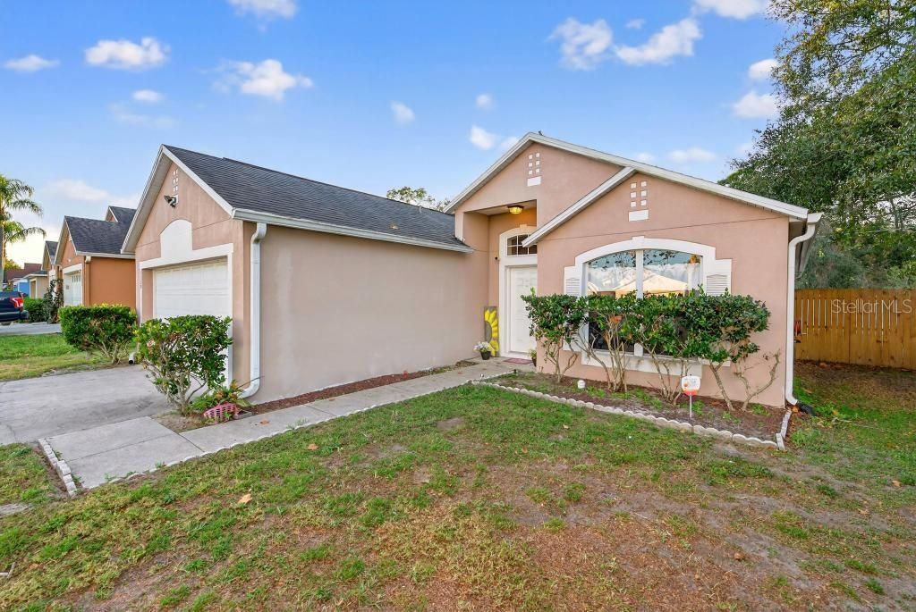 For Sale: $359,900 (3 beds, 2 baths, 1502 Square Feet)