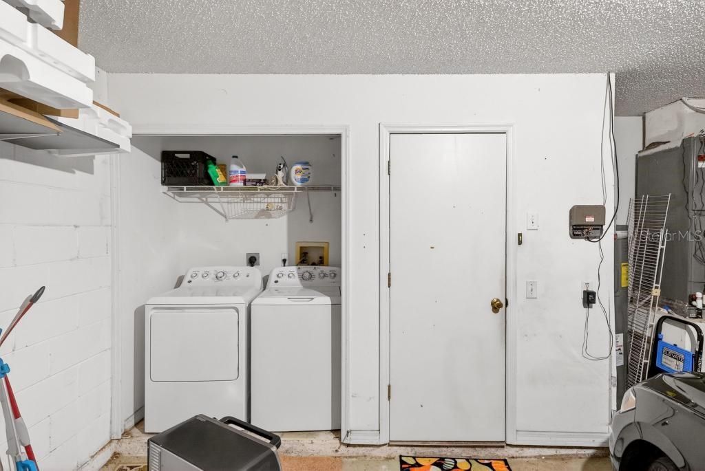 For Sale: $359,900 (3 beds, 2 baths, 1502 Square Feet)