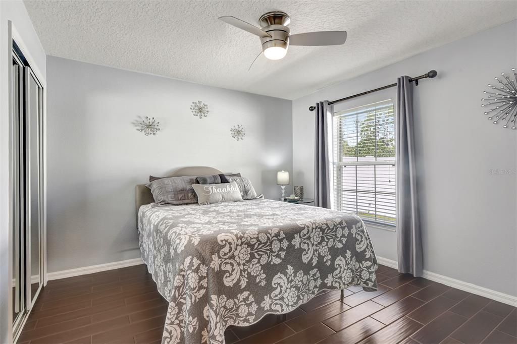 На продажу: $349,000 (3 спален, 2 ванн, 1814 Квадратных фут)