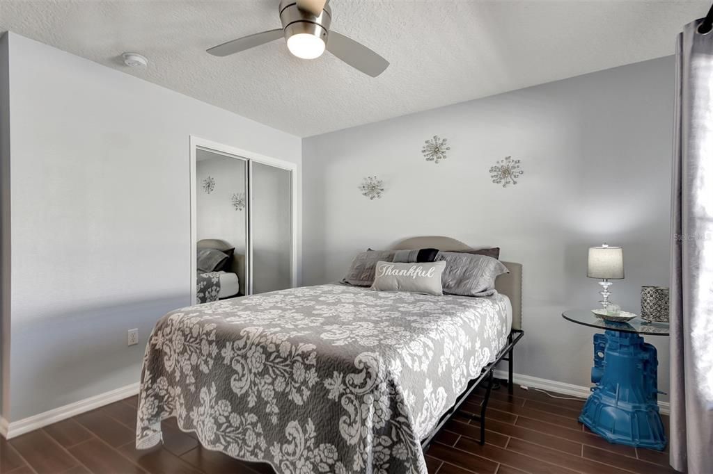 На продажу: $349,000 (3 спален, 2 ванн, 1814 Квадратных фут)