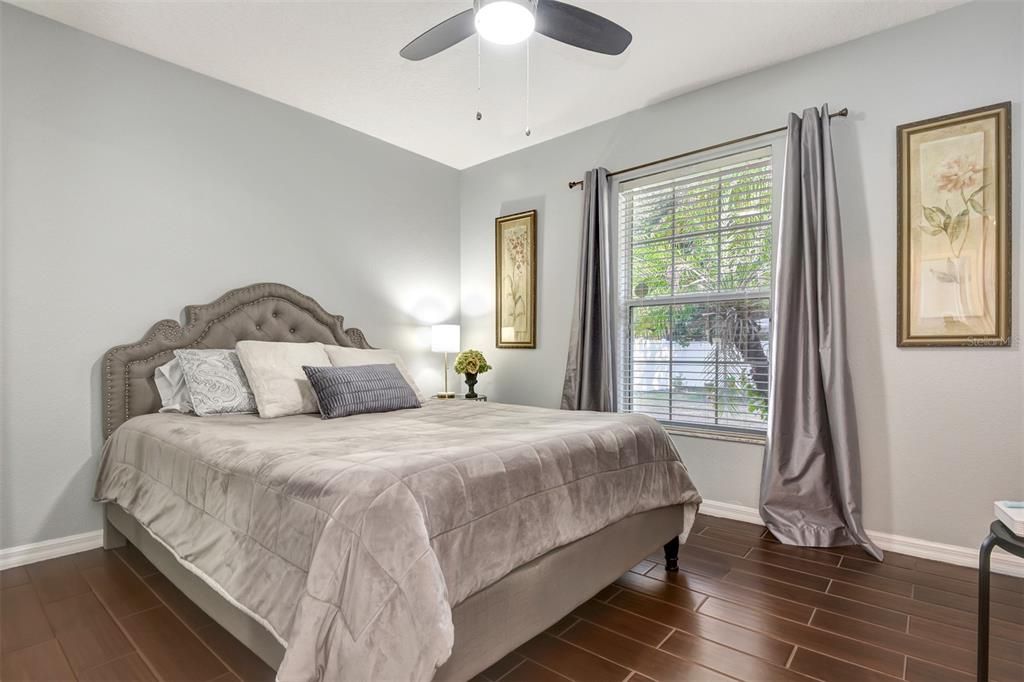 На продажу: $349,000 (3 спален, 2 ванн, 1814 Квадратных фут)