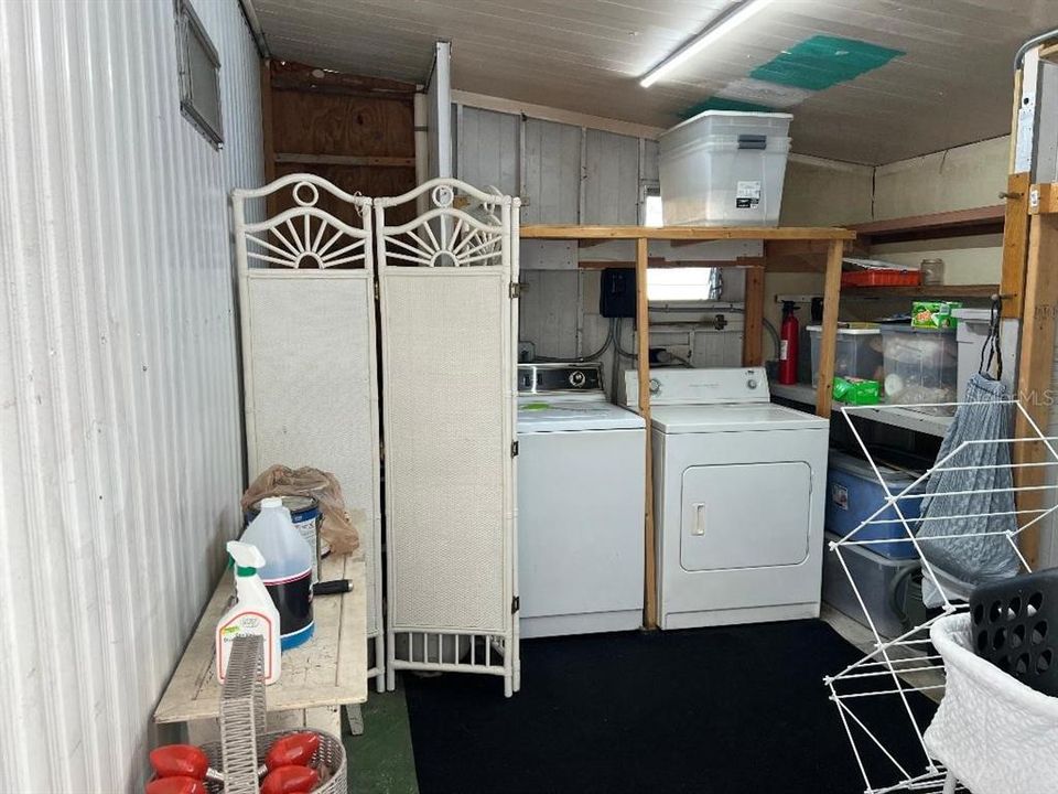 For Sale: $64,500 (1 beds, 1 baths, 516 Square Feet)