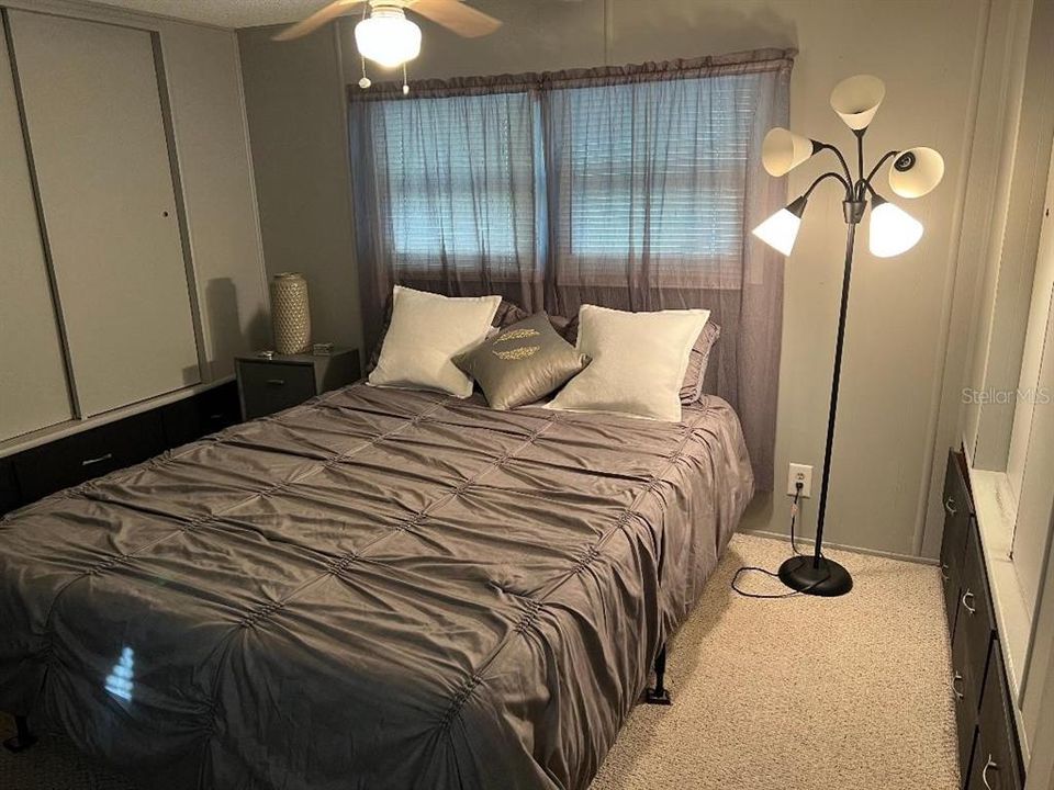 For Sale: $64,500 (1 beds, 1 baths, 516 Square Feet)