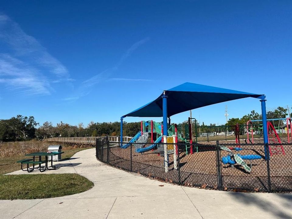 For Sale: $64,500 (1 beds, 1 baths, 516 Square Feet)