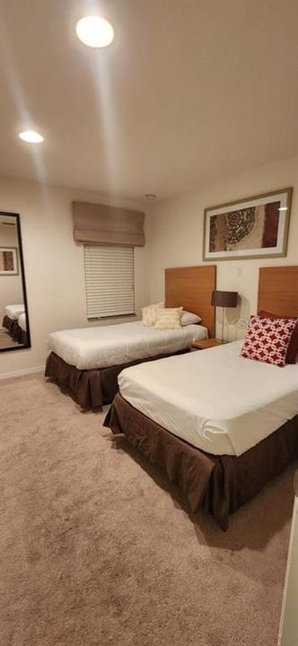 На продажу: $259,900 (2 спален, 2 ванн, 1161 Квадратных фут)