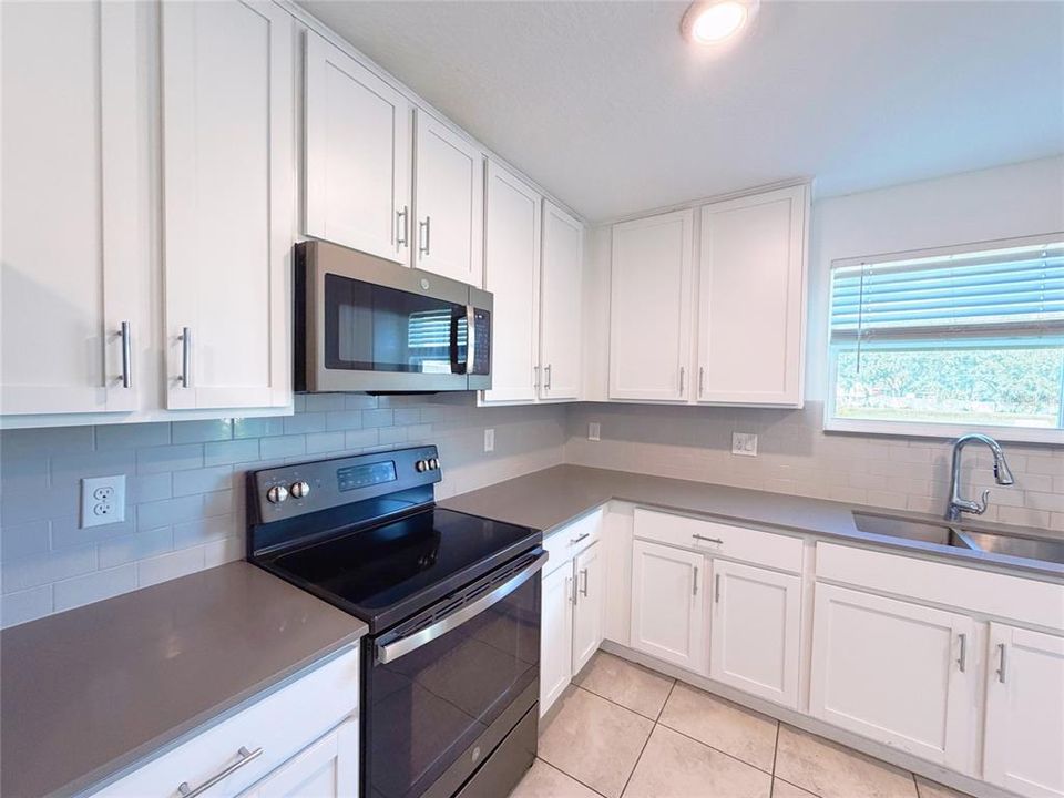 For Rent: $2,480 (4 beds, 3 baths, 2591 Square Feet)