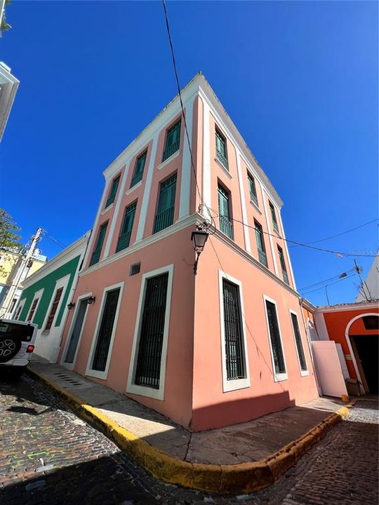 На продажу: $459,000 (1 спален, 1 ванн, 460 Квадратных фут)