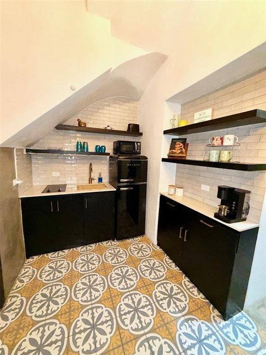 На продажу: $459,000 (1 спален, 1 ванн, 460 Квадратных фут)