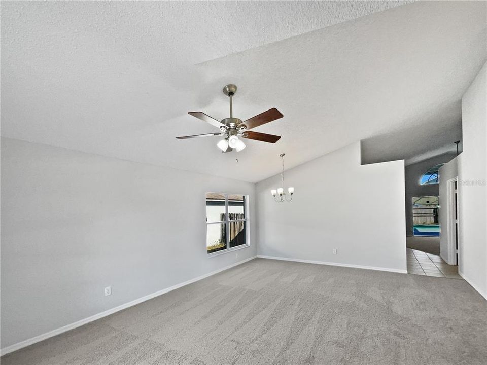 En Venta: $330,000 (3 camas, 2 baños, 1585 Pies cuadrados)