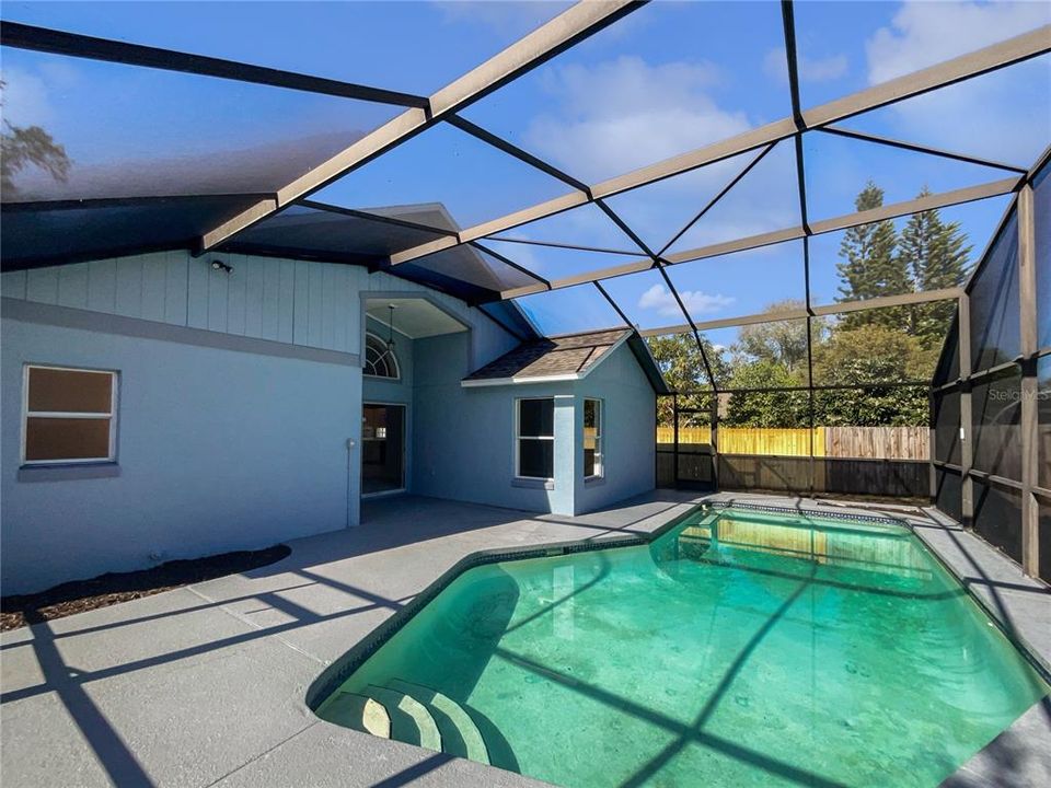 En Venta: $330,000 (3 camas, 2 baños, 1585 Pies cuadrados)