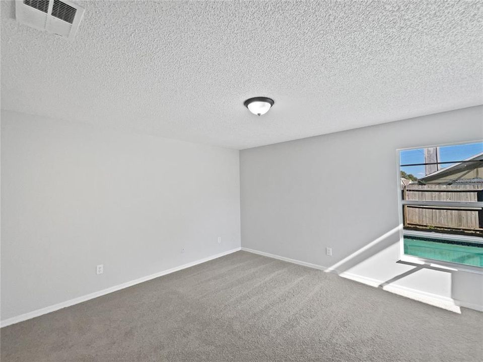 En Venta: $330,000 (3 camas, 2 baños, 1585 Pies cuadrados)