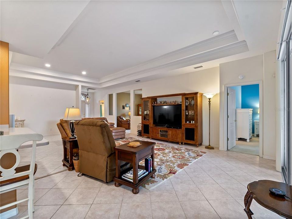 En Venta: $545,000 (2 camas, 2 baños, 1873 Pies cuadrados)