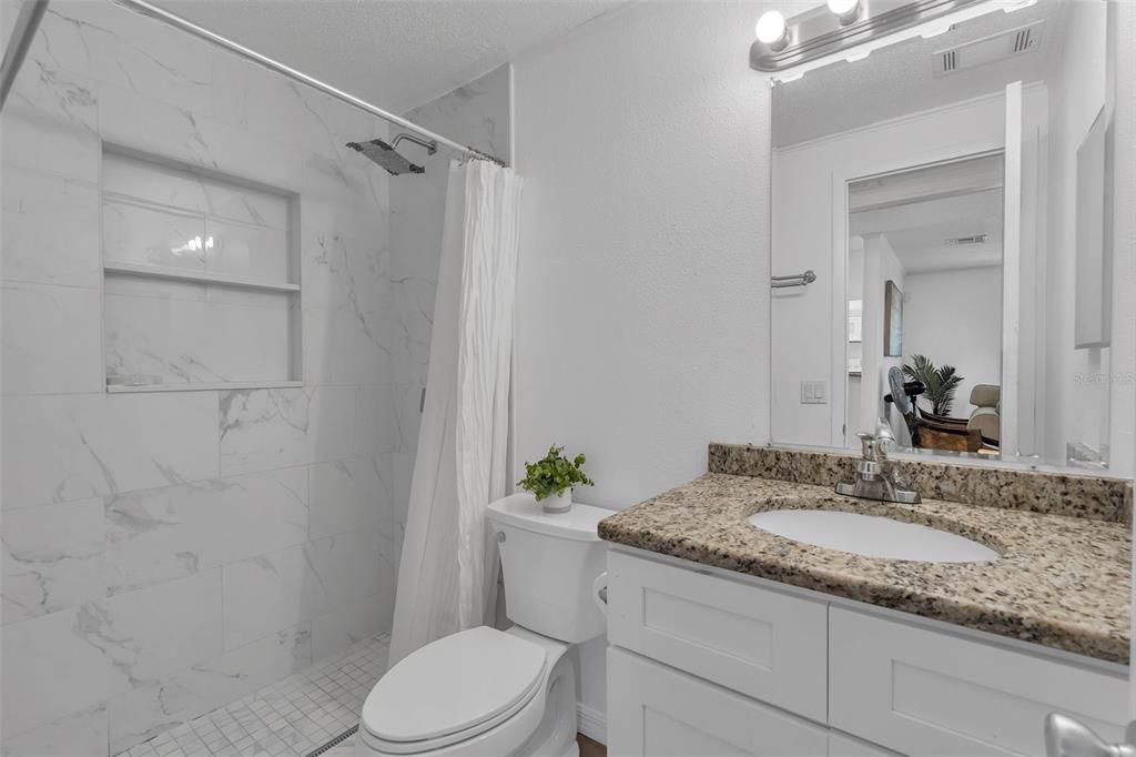 En Venta: $182,000 (2 camas, 2 baños, 840 Pies cuadrados)