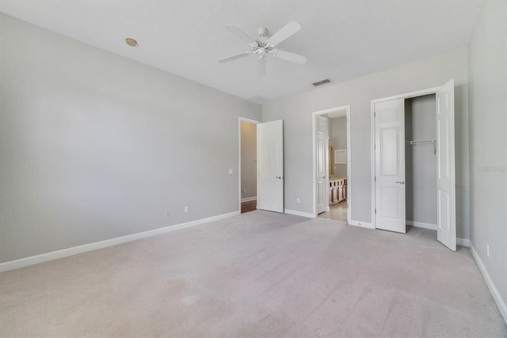 For Sale: $479,000 (4 beds, 2 baths, 2296 Square Feet)