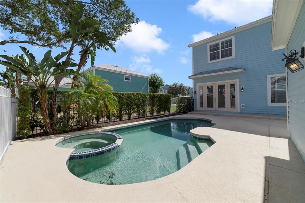 For Sale: $479,000 (4 beds, 2 baths, 2296 Square Feet)