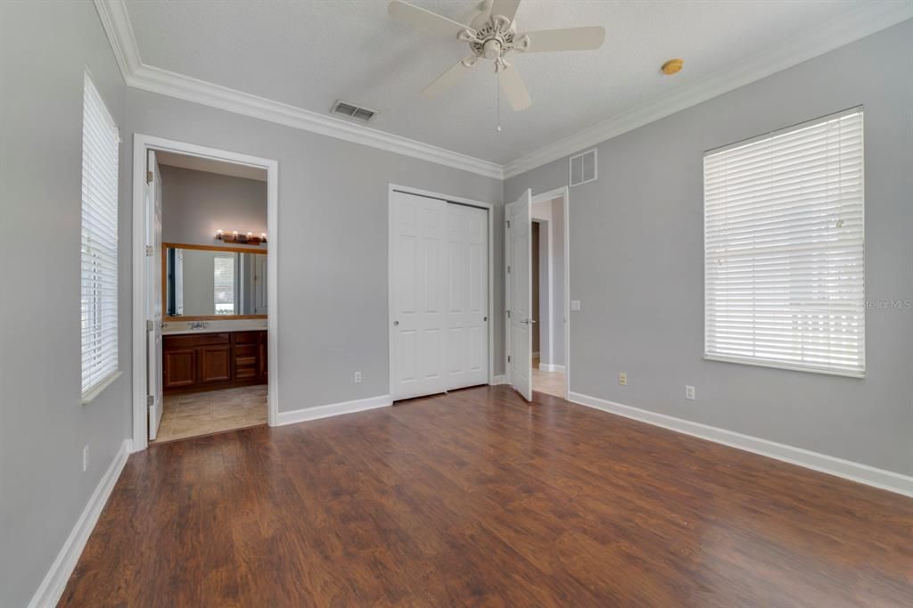 For Sale: $479,000 (4 beds, 2 baths, 2296 Square Feet)