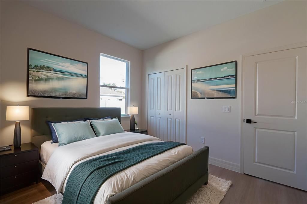 待售: $435,000 (4 贝兹, 2 浴室, 2047 平方英尺)