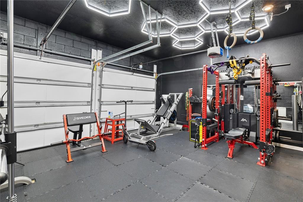 En Venta: $910,000 (5 camas, 4 baños, 3093 Pies cuadrados)