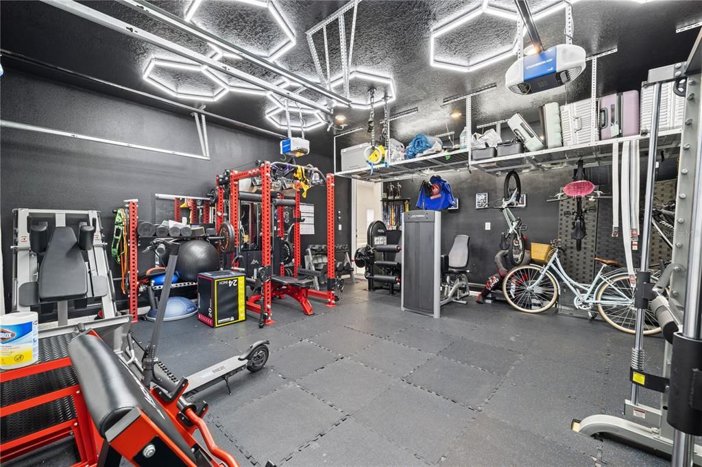 En Venta: $910,000 (5 camas, 4 baños, 3093 Pies cuadrados)