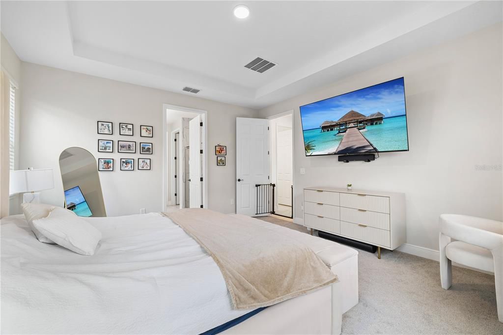 En Venta: $910,000 (5 camas, 4 baños, 3093 Pies cuadrados)