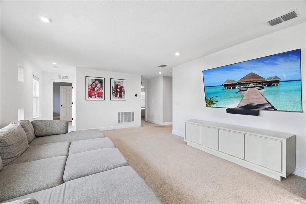 En Venta: $910,000 (5 camas, 4 baños, 3093 Pies cuadrados)