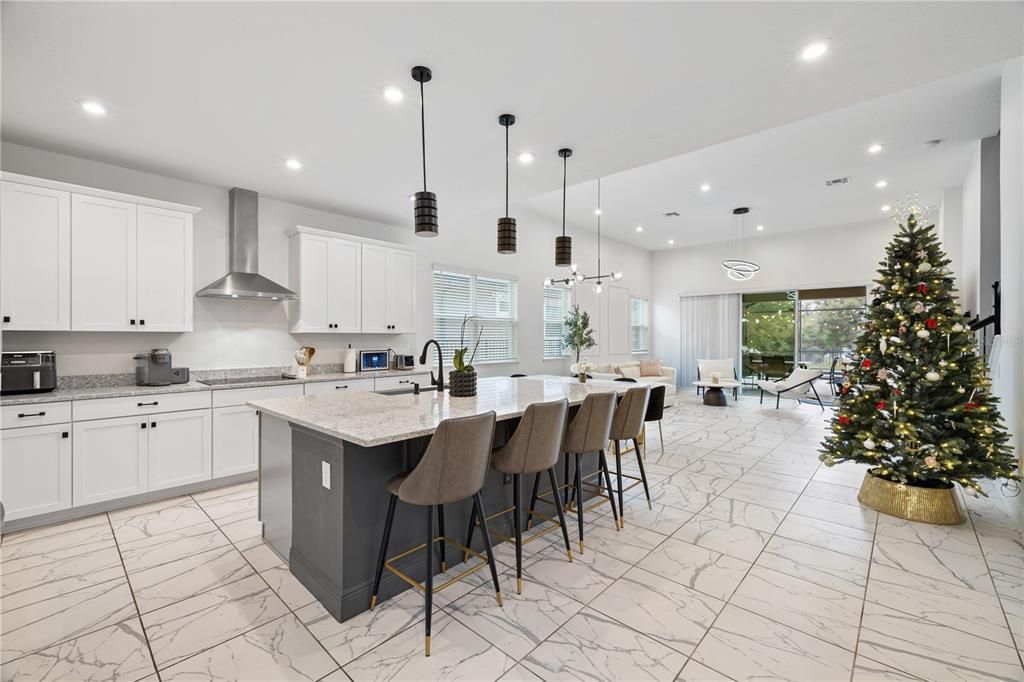 En Venta: $910,000 (5 camas, 4 baños, 3093 Pies cuadrados)