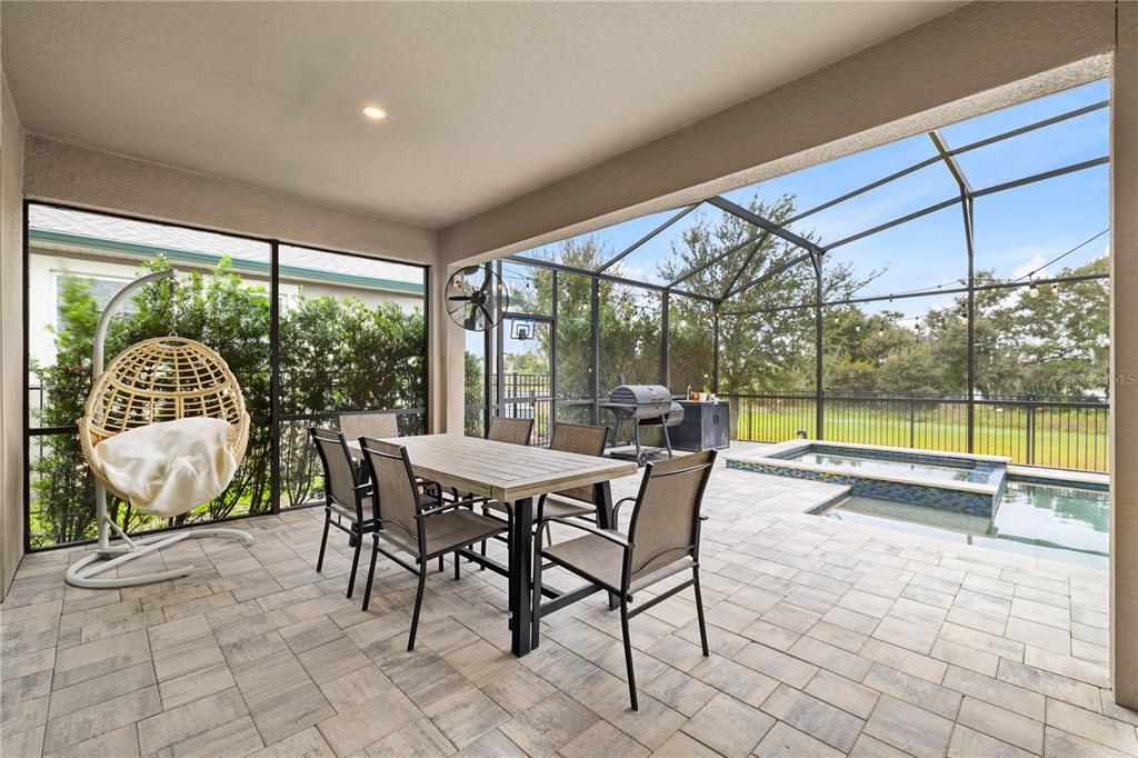 En Venta: $910,000 (5 camas, 4 baños, 3093 Pies cuadrados)