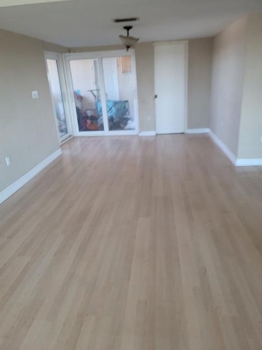 For Sale: $220,000 (3 beds, 3 baths, 2230 Square Feet)