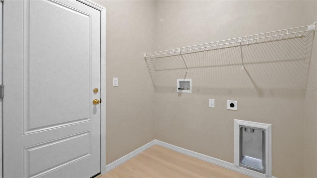 出租: $2,200 (3 贝兹, 2 浴室, 1813 平方英尺)