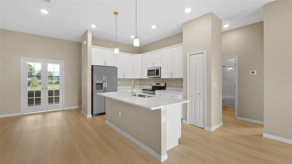 出租: $2,200 (3 贝兹, 2 浴室, 1813 平方英尺)