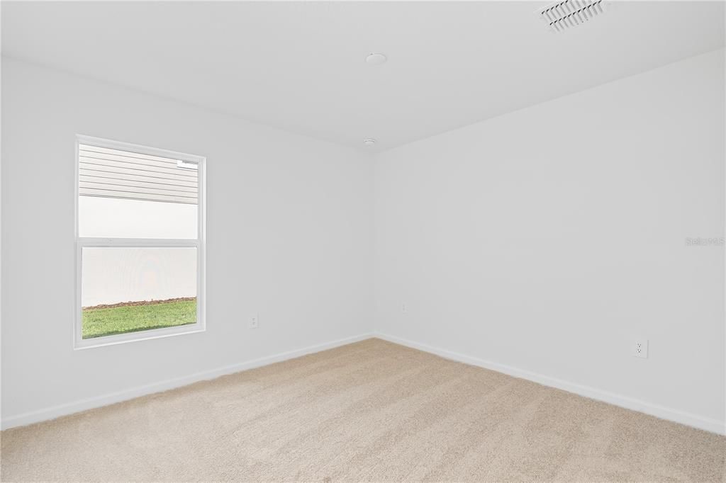 В аренду: $2,000 (3 спален, 2 ванн, 1429 Квадратных фут)