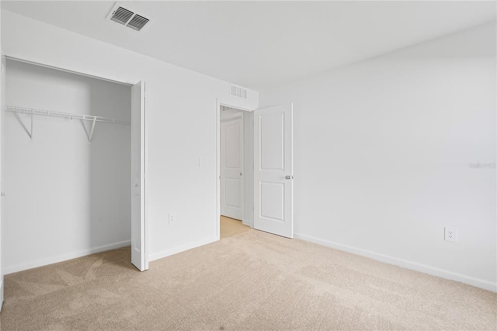 В аренду: $2,000 (3 спален, 2 ванн, 1429 Квадратных фут)