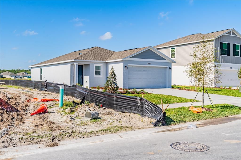 В аренду: $2,000 (3 спален, 2 ванн, 1429 Квадратных фут)