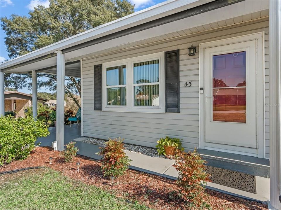 待售: $189,000 (2 贝兹, 1 浴室, 936 平方英尺)