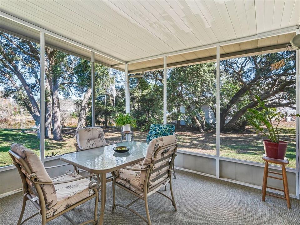 待售: $189,000 (2 贝兹, 1 浴室, 936 平方英尺)