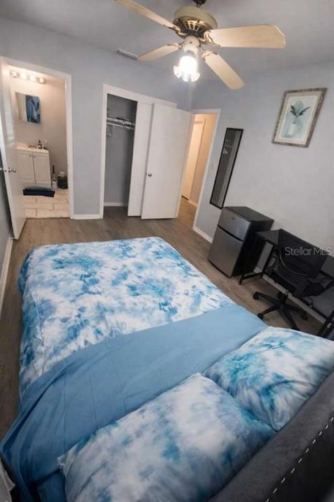 En Renta: $2,990 (4 camas, 3 baños, 2500 Pies cuadrados)