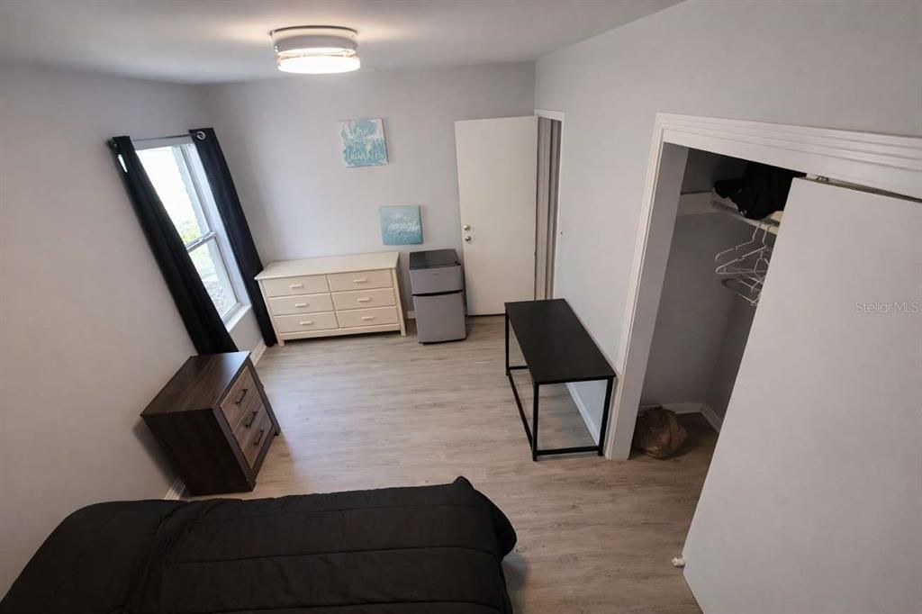 En Renta: $2,990 (4 camas, 3 baños, 2500 Pies cuadrados)