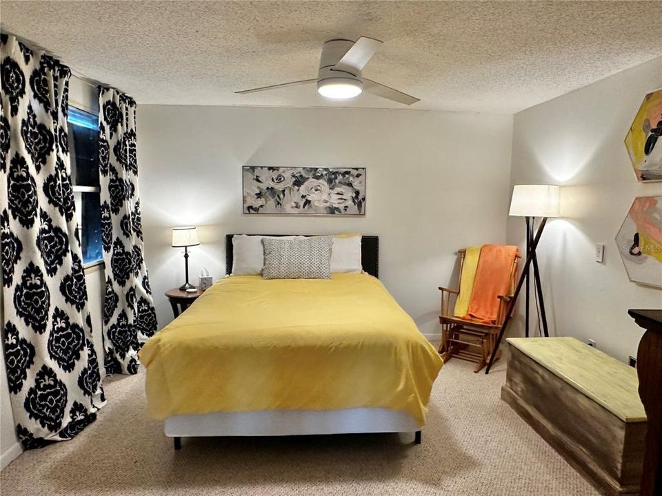 For Rent: $1,900 (3 beds, 2 baths, 1453 Square Feet)