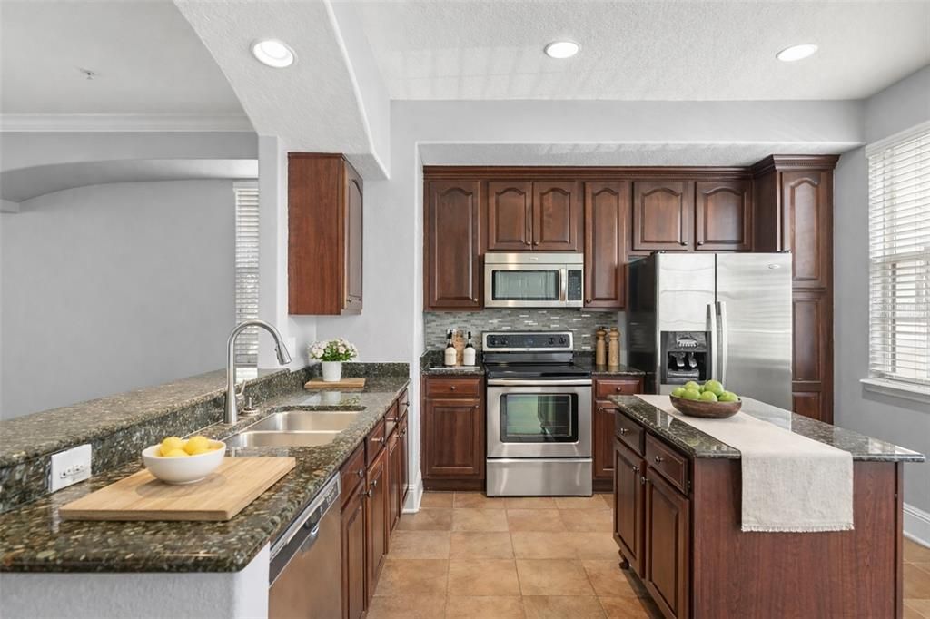 En Venta: $609,000 (3 camas, 3 baños, 1871 Pies cuadrados)