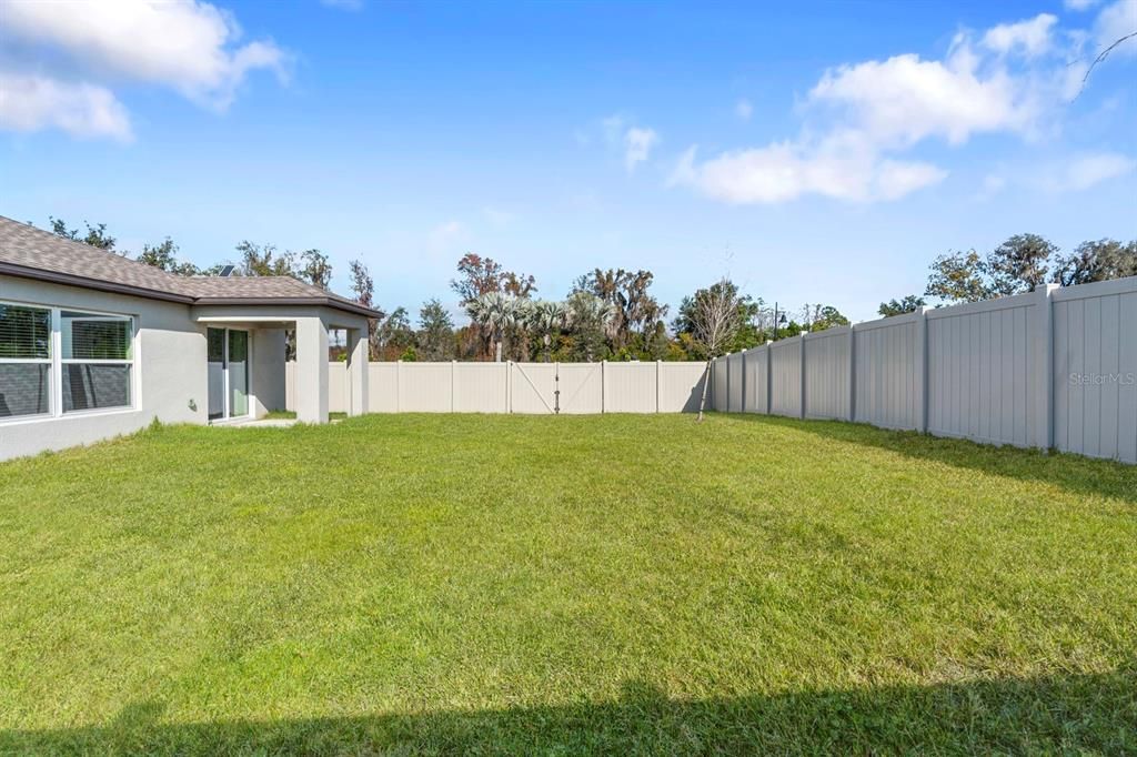 For Sale: $359,900 (4 beds, 2 baths, 1935 Square Feet)