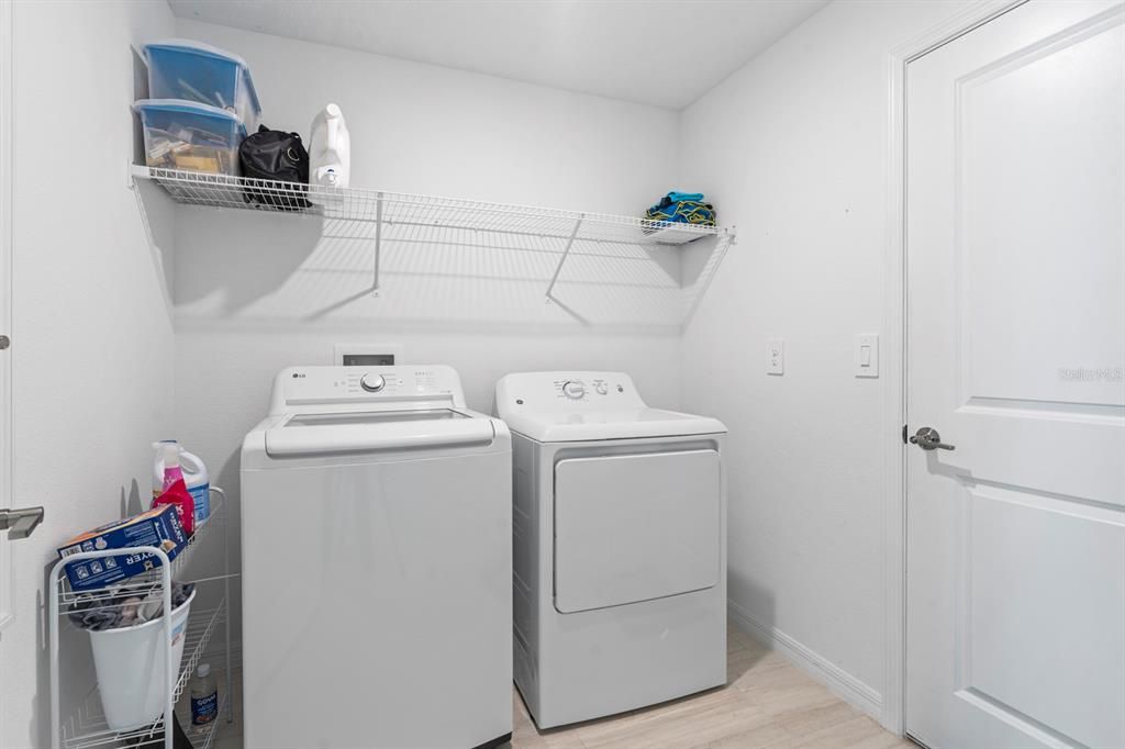 For Sale: $359,900 (4 beds, 2 baths, 1935 Square Feet)