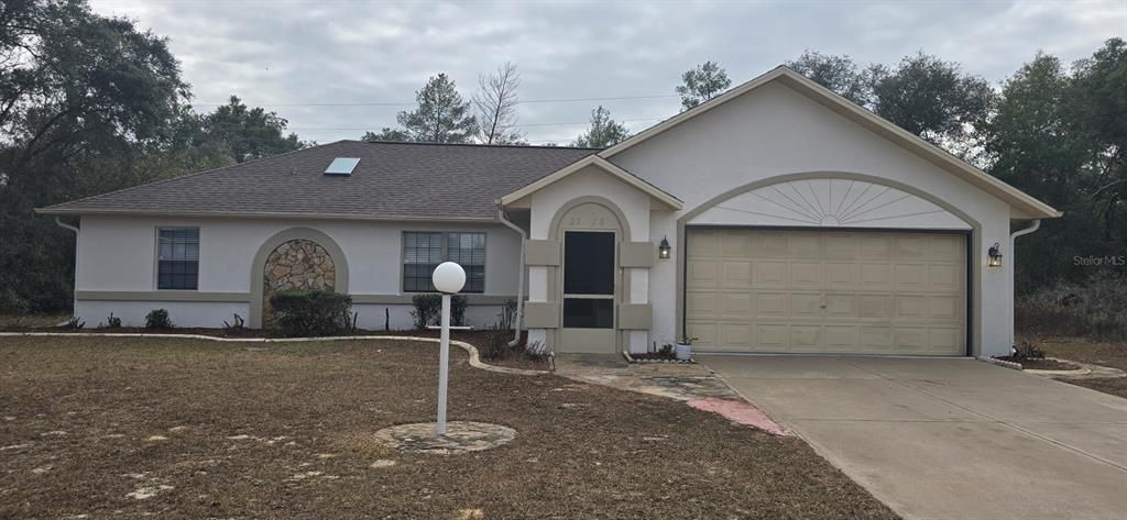 En Renta: $1,995 (4 camas, 2 baños, 1922 Pies cuadrados)