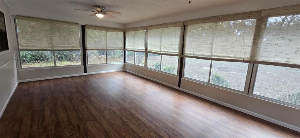 En Renta: $1,995 (4 camas, 2 baños, 1922 Pies cuadrados)