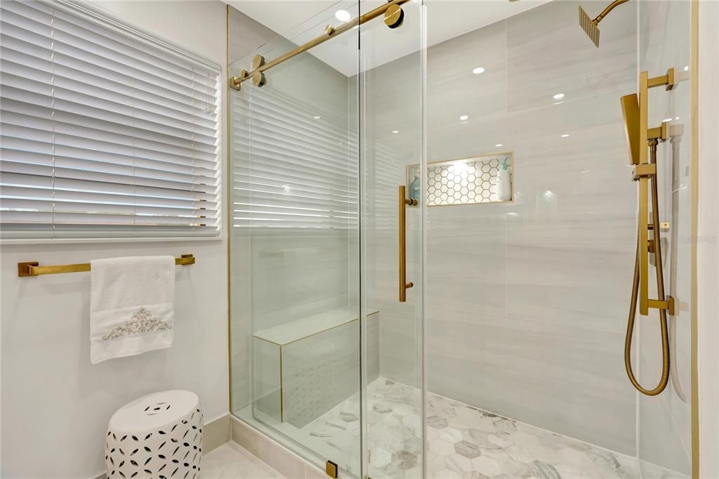 待售: $515,900 (3 贝兹, 2 浴室, 1641 平方英尺)