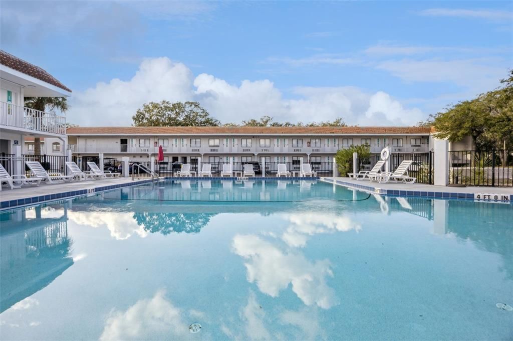 待售: $65,000 (1 贝兹, 1 浴室, 231 平方英尺)