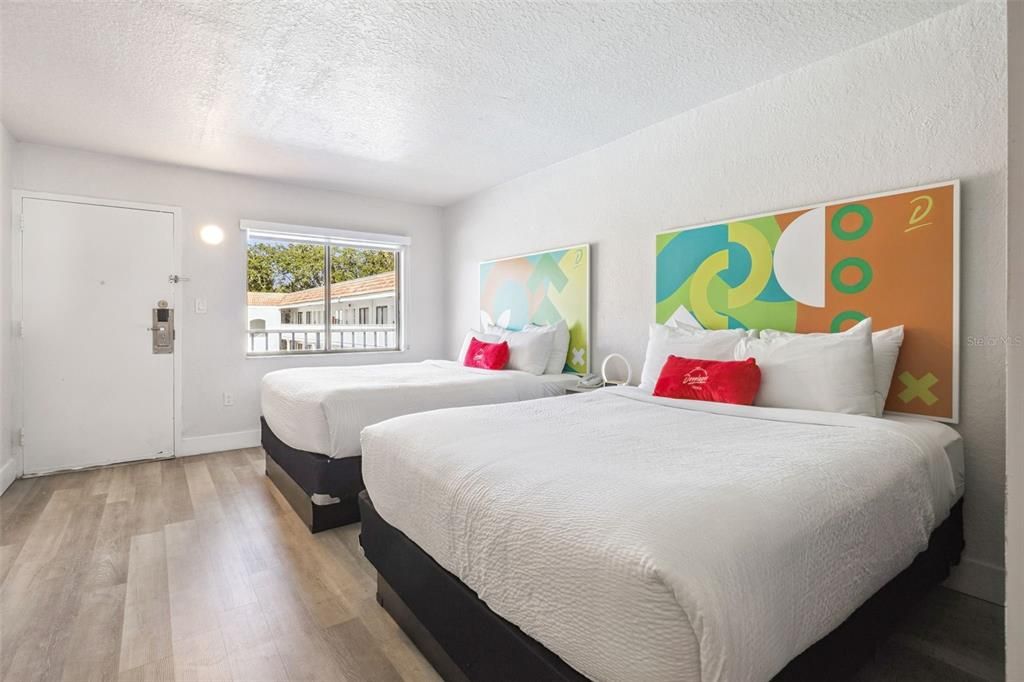 待售: $65,000 (1 贝兹, 1 浴室, 231 平方英尺)