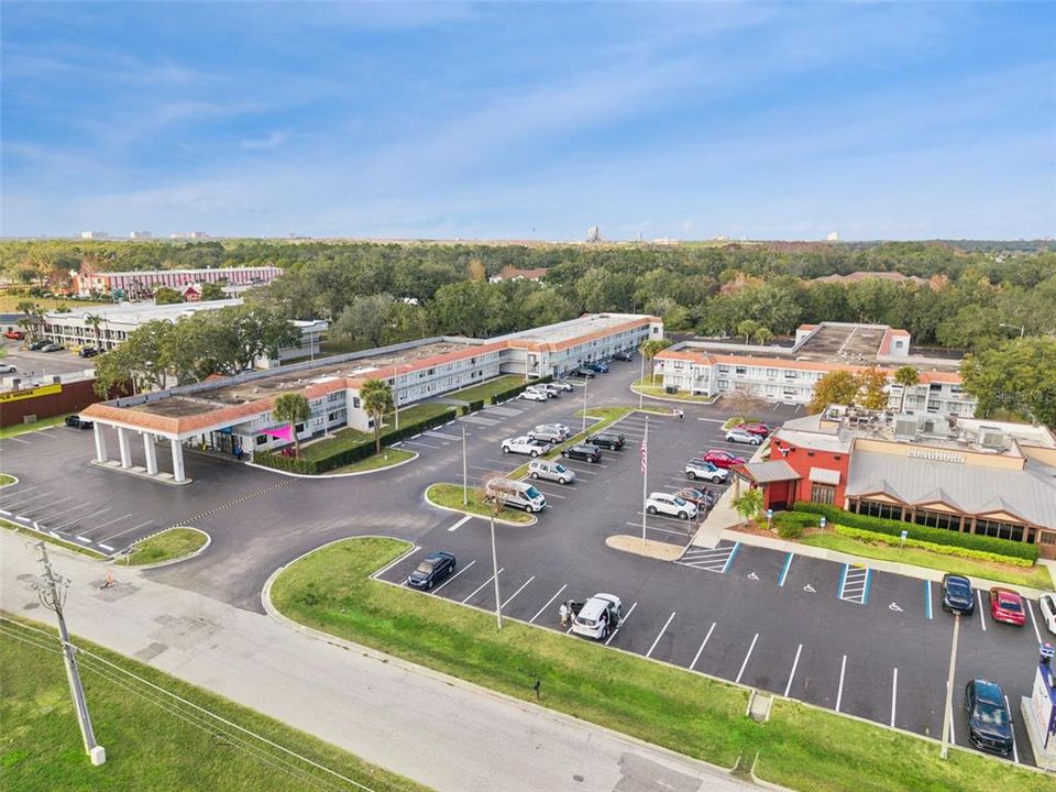 待售: $65,000 (1 贝兹, 1 浴室, 231 平方英尺)